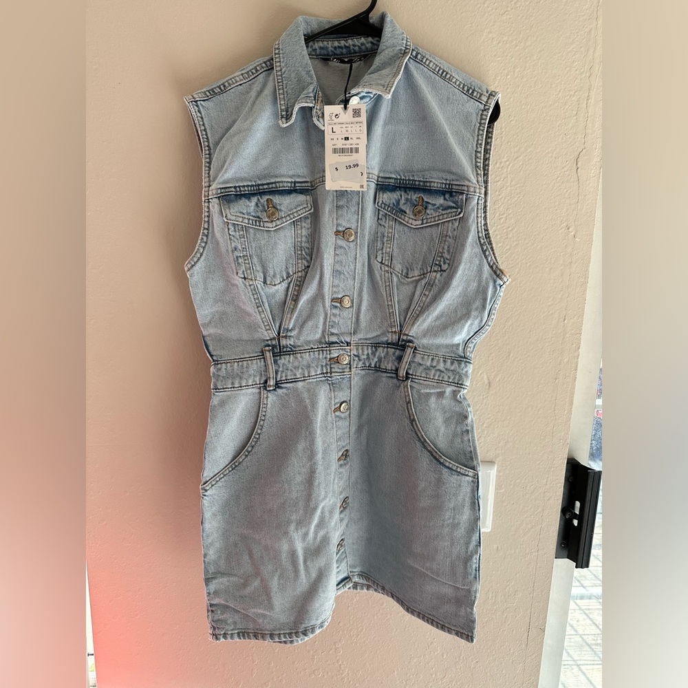 A lovely denim dress from ZARA- NEW WITH TAGS !!